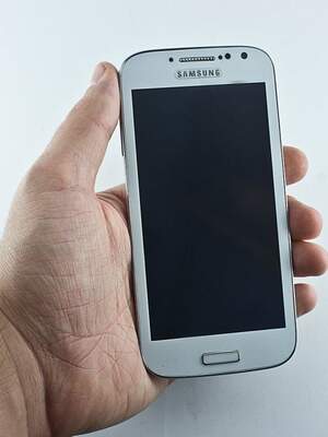 Samsung Galaxy I 9500 Android 4.1 Дисплей 4.7"